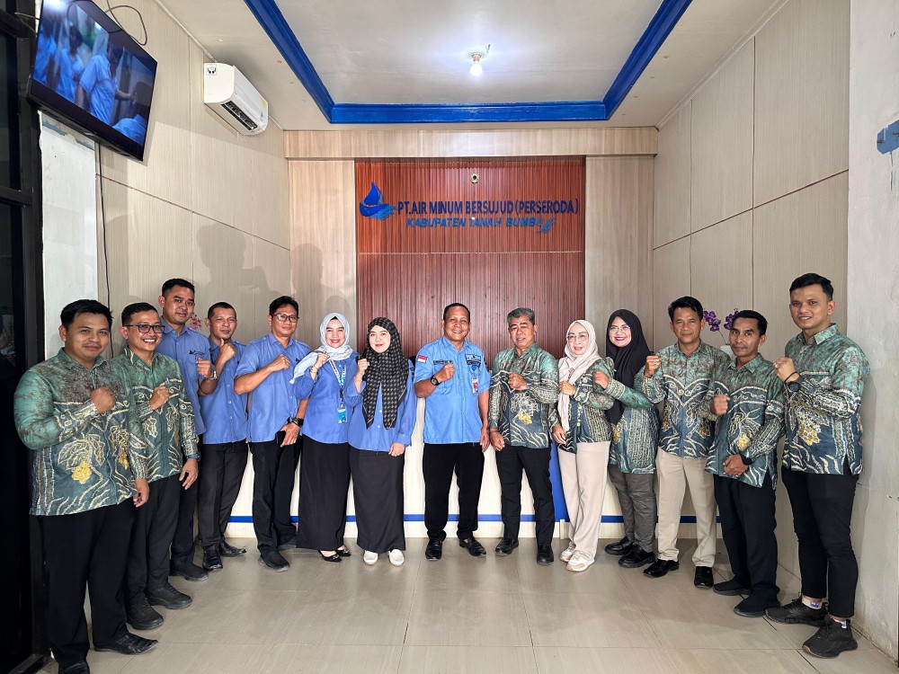 PT. Tirta Agung Amuntai Lakukan Kunjungan Silaturahmi ke PT. Air Minum Bersujud Kabupaten Tanah Bumbu